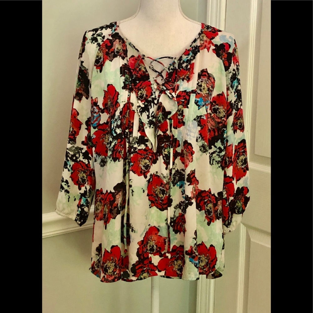 BLACK RAINN SZ M FLORAL BLOUSE